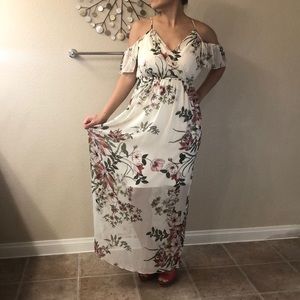 Enfocus Studio cream floral chiffon maxi dress